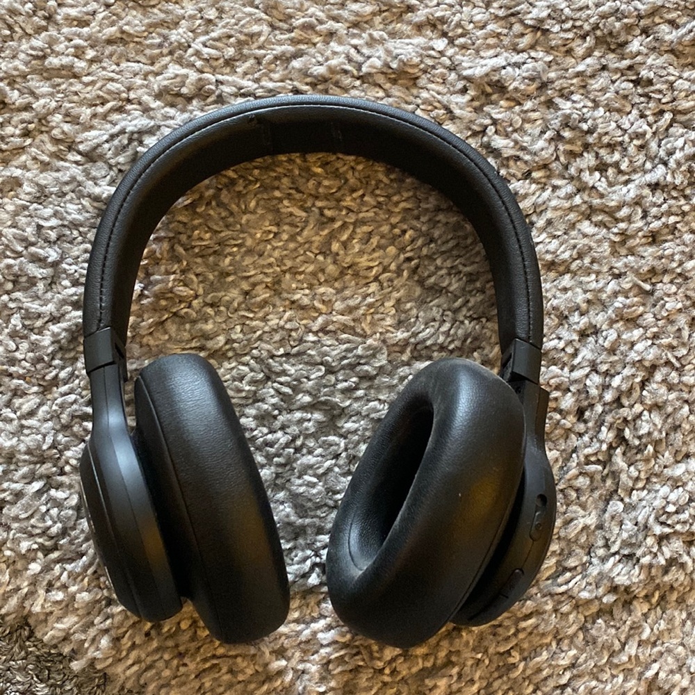 Kia Stinger Bluetooth Headphones